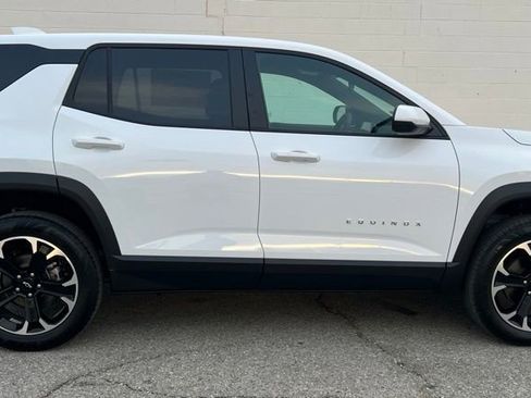 New 2026 Chevrolet Equinox LT FWD image 6