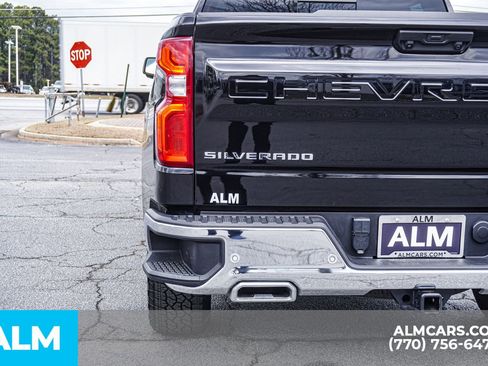 Used 2025 Chevrolet Silverado 1500 LTZ w/ LTZ Premium Package image 17