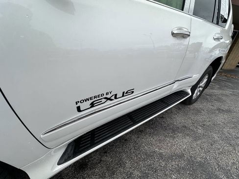 Used 2015 Lexus GX 460 w/ Premium Package image 4