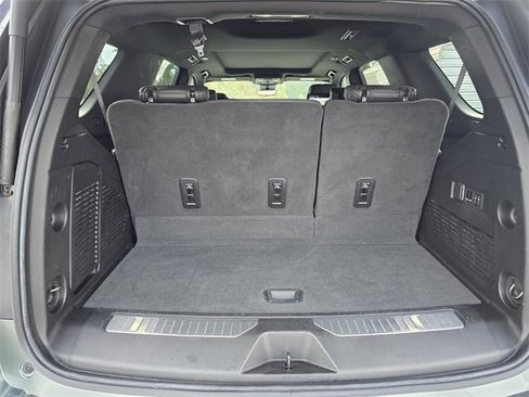 Used 2023 Chevrolet Tahoe High Country image 23