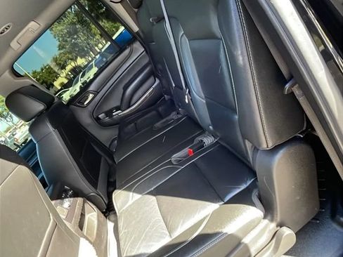 Used 2020 Chevrolet Suburban LT RWD image 33