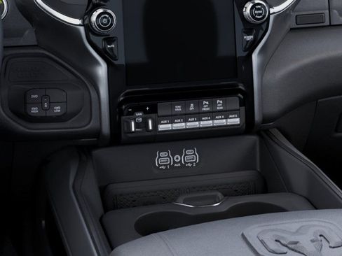 New 2026 RAM 2500 Laramie AWD/4WD image 24