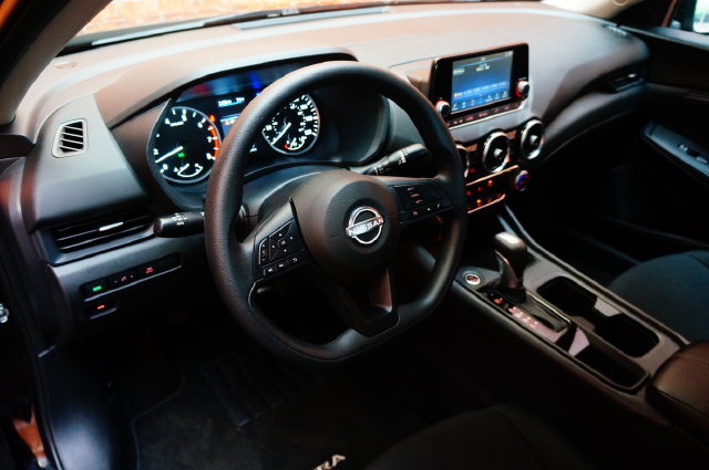 Certified 2025 Nissan Sentra S FWD image 12