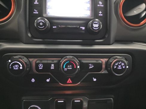 Used 2019 Jeep Wrangler Sport AWD/4WD image 25