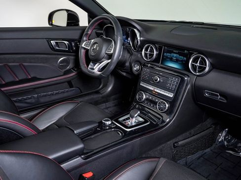 Used 2020 Mercedes-Benz SLC 43 AMG image 16