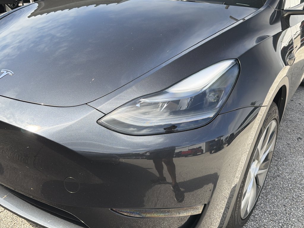 Used 2024 Tesla Model Y 2WD image 9