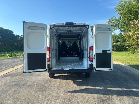 New 2025 RAM ProMaster 2500 w/ Convenience Group image 12