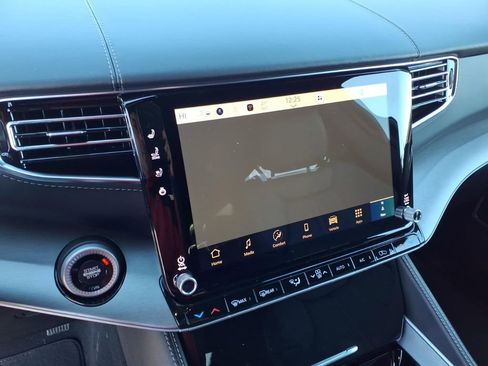 New 2026 Jeep Grand Wagoneer L Limited AWD/4WD image 13