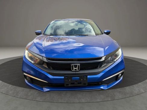 Used 2019 Honda Civic EX image 2