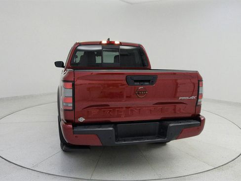 Used 2022 Nissan Frontier PRO-4X w/ Technology Package image 3