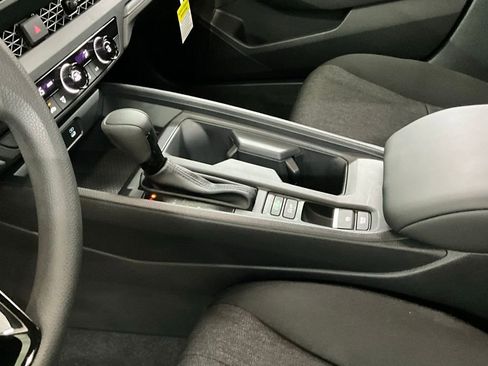 Certified 2025 Honda Accord LX image 20