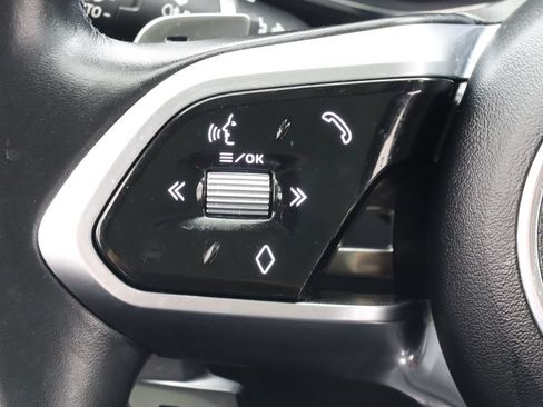Used 2024 Jaguar F-PACE R-Dynamic S AWD/4WD image 19