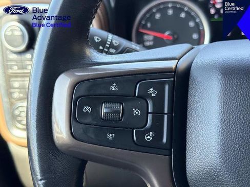 Used 2020 Chevrolet Silverado 1500 High Country w/ Technology Package AWD/4WD image 23