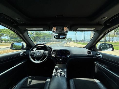 Used 2021 Jeep Grand Cherokee Laredo X RWD image 12