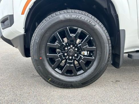 New 2026 Nissan Frontier SV w/ SV Convenience Package image 13