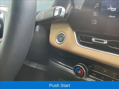 Used 2025 Chevrolet Equinox ACTIV FWD image 17