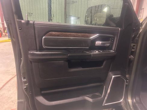 Used 2021 RAM 2500 Laramie image 11