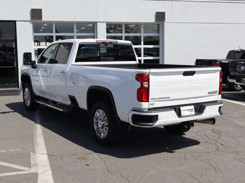 Used 2020 Chevrolet Silverado 3500 High Country w/ Z71 Off-Road Package AWD/4WD image 9