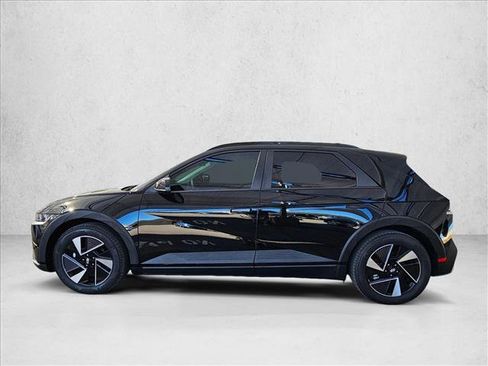 Used 2025 Hyundai Ioniq 5 SEL RWD image 9