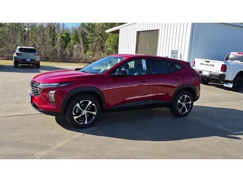 New 2026 Chevrolet Trax RS w/ Driver Confidence Package image 4