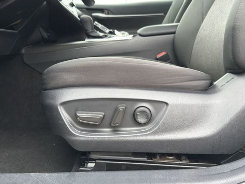 Used 2023 Toyota Camry LE FWD image 21