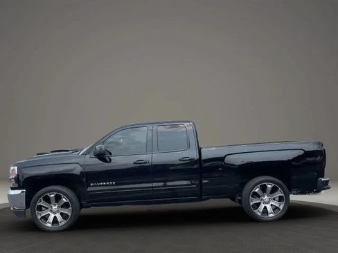 Used 2019 Chevrolet Silverado 1500 LT w/ All Star Edition AWD/4WD image 6