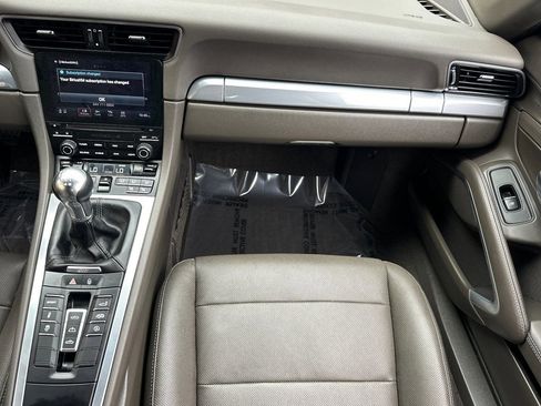 Used 2018 Porsche 911 Carrera S image 28
