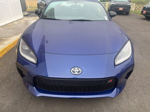 New 2026 Toyota GR86 Premium w/ Performance Package RWD image 4