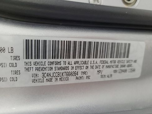 Used 2019 Jeep Compass Limited FWD image 33