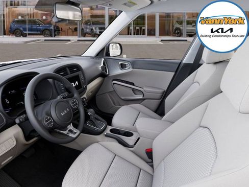 New 2025 Kia Soul LX w/ LX Technology Package image 15
