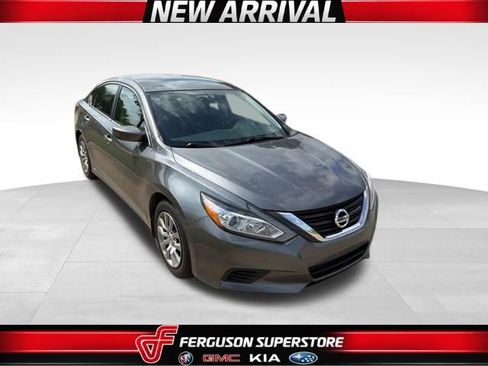 Used 2018 Nissan Altima 2.5 S w/ S Convenience Package FWD image 1