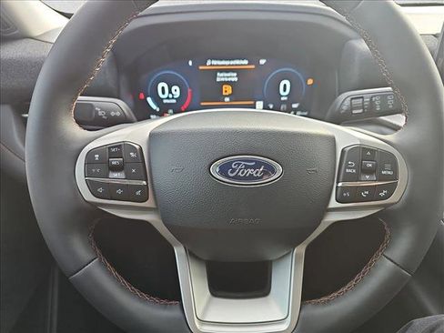 New 2025 Ford Explorer Active image 21