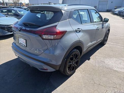 Used 2024 Nissan Kicks SR w/ SR Premium Package FWD image 5