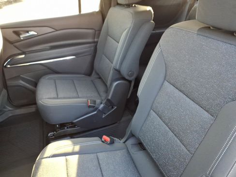 New 2026 Chevrolet Traverse LT w/ Midnight/Sport Edition image 7