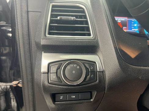 Used 2018 Ford Explorer Sport AWD/4WD image 19