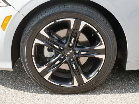 Used 2024 Kia K5 GT-Line AWD/4WD image 15