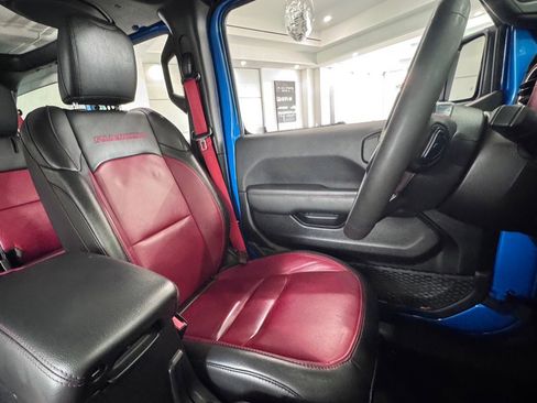 Used 2023 Jeep Wrangler Unlimited Rubicon 4xe AWD/4WD image 15
