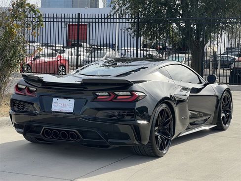 Used 2024 Chevrolet Corvette Z06 w/ Battery Protection Package image 4