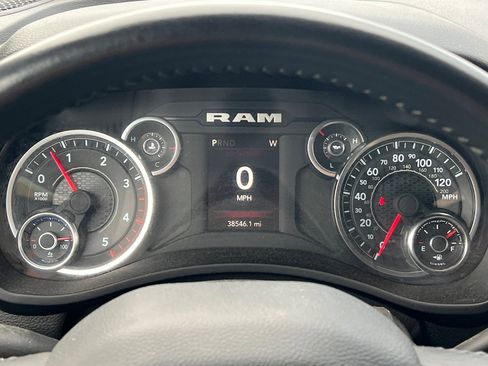 Used 2024 RAM 3500 Big Horn image 38