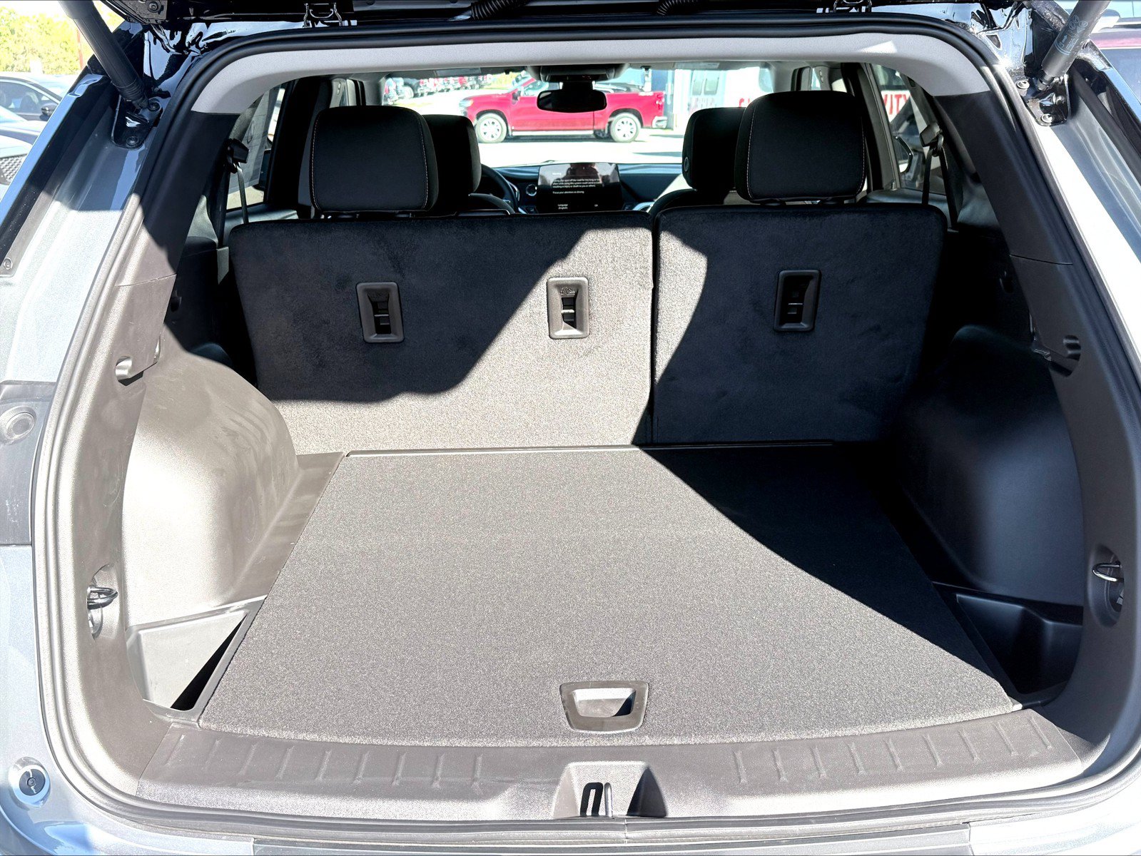 New 2026 Chevrolet Blazer LT w/ Convenience Package FWD image 16
