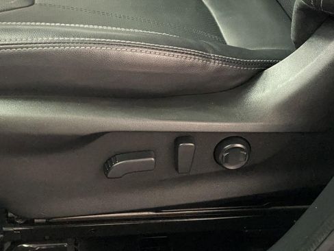 Used 2020 Subaru Forester Limited w/ Popular Package #3 image 24