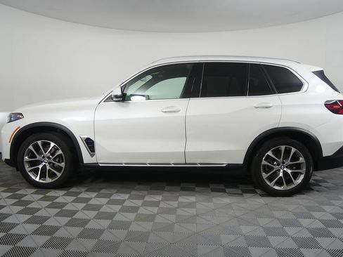 Certified 2025 BMW X5 xDrive40i image 6