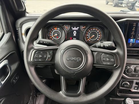 Certified 2026 Jeep Wrangler Sport AWD/4WD image 16