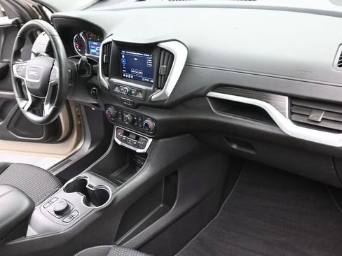 Used 2023 GMC Terrain SLE w/ Driver Convenience Package image 28
