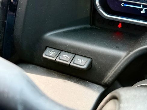 Used 2024 GMC Sierra 2500 AT4X image 23