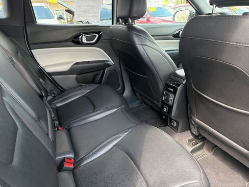 Used 2025 Jeep Compass Limited AWD/4WD image 14