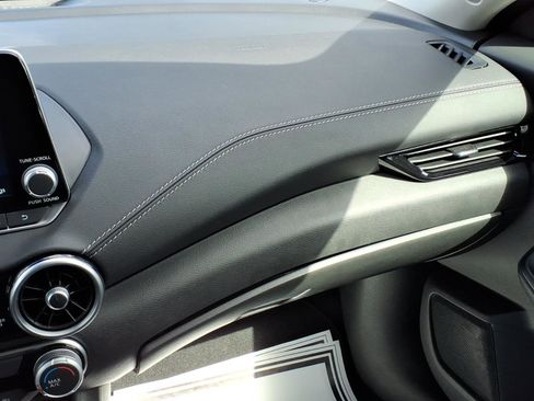 Certified 2024 Nissan Sentra SV image 23