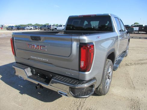 New 2026 GMC Sierra 1500 SLT w/ SLT Premium Package AWD/4WD image 5