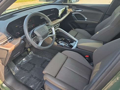 Certified 2025 Audi Q5 Premium Plus AWD/4WD image 15