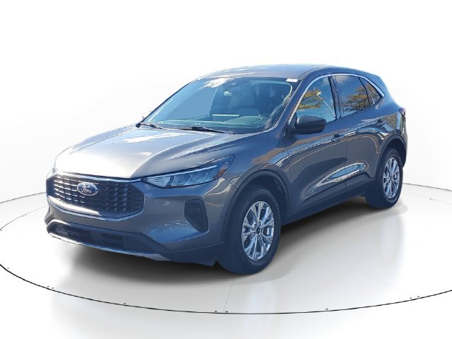 Used 2024 Ford Escape Active w/ Tech Pack #1 AWD/4WD image 2